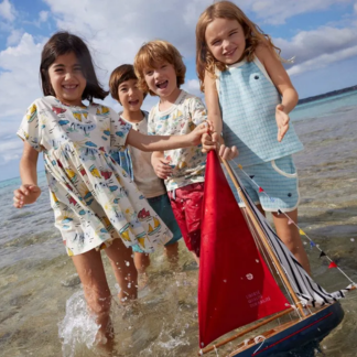 Habillez vos enfants avec la dernière collection Petit Bateau