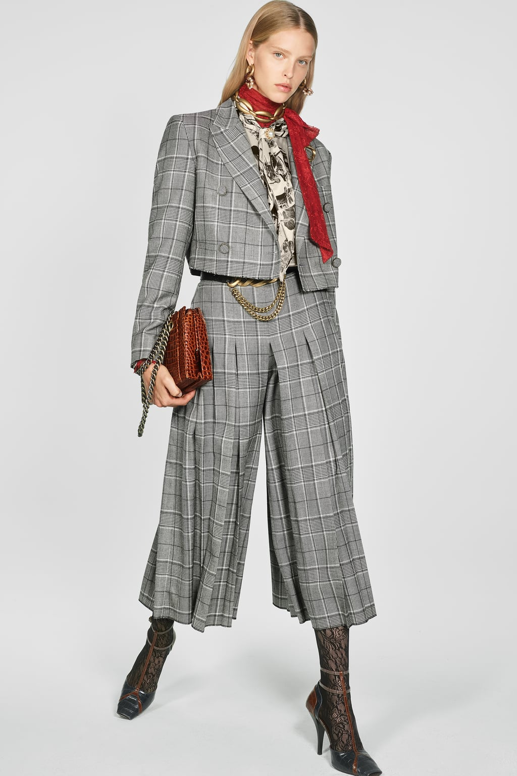 Le style néo-bourgeois, le foulard