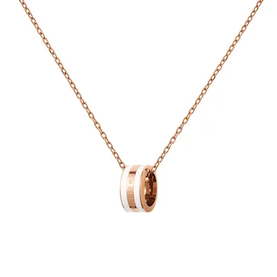 Un collier de chez Daniel Wellington