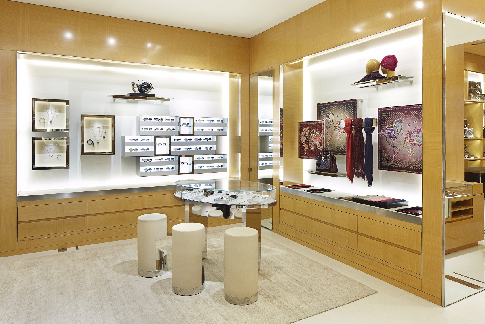 Casablanca online louis vuitton